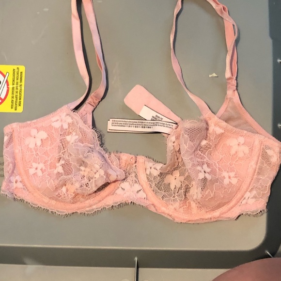 Victoria secrets dream angel bra - Picture 2 of 5